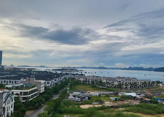 Mivi Seaview Citadines Marina Hung Thang 3* Ha Long